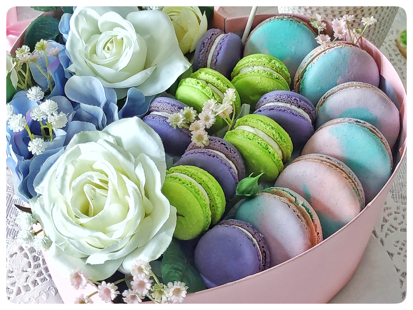 Macaron Gift Box, Box of 16